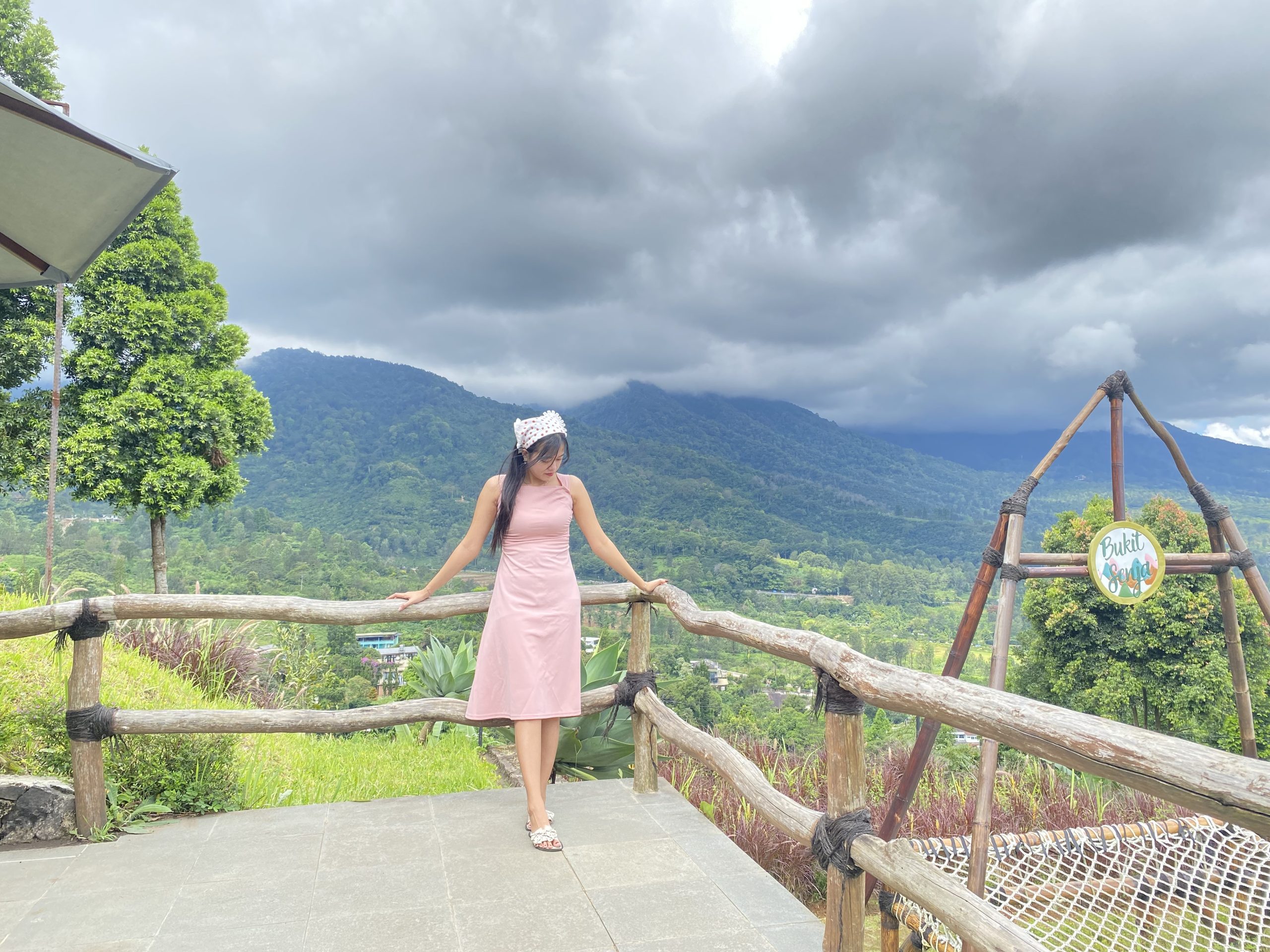 Alinson Sunset Hill Puncak