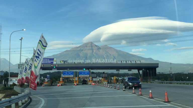 Biaya tol Jakarta Semarang 2026