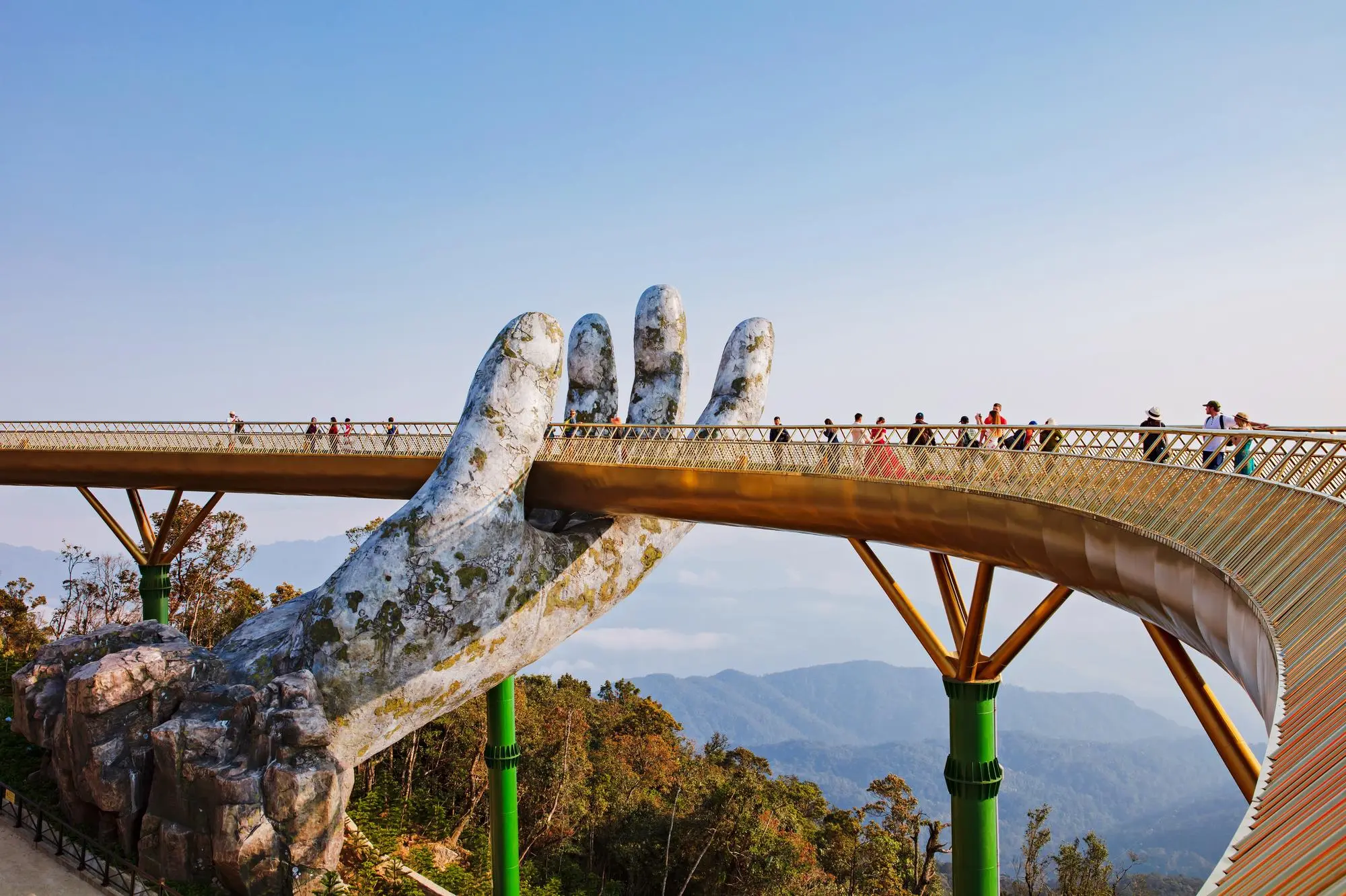 tempat wisata di Vietnam yang wajib dikunjungi