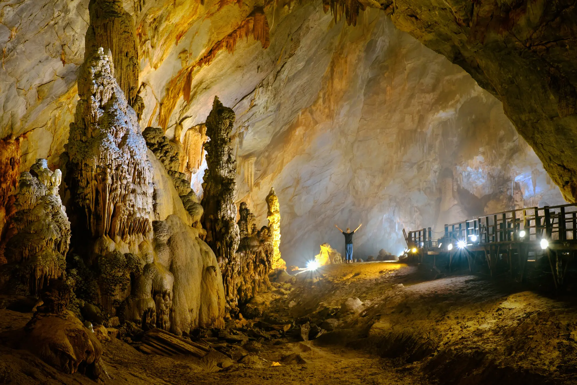 tempat wisata di Vietnam yang wajib dikunjungi